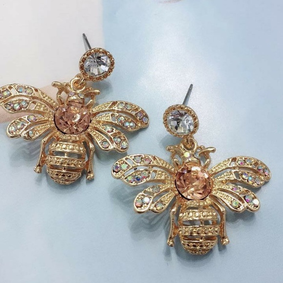 Aprilsplace Jewelry - Gold Bee Earrings